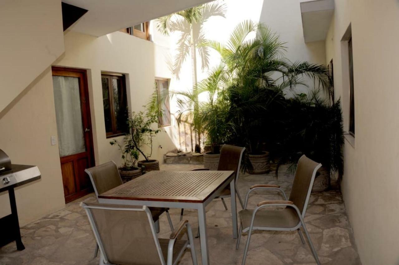Apartamentos Casa Amarilla Granada Exteriér fotografie