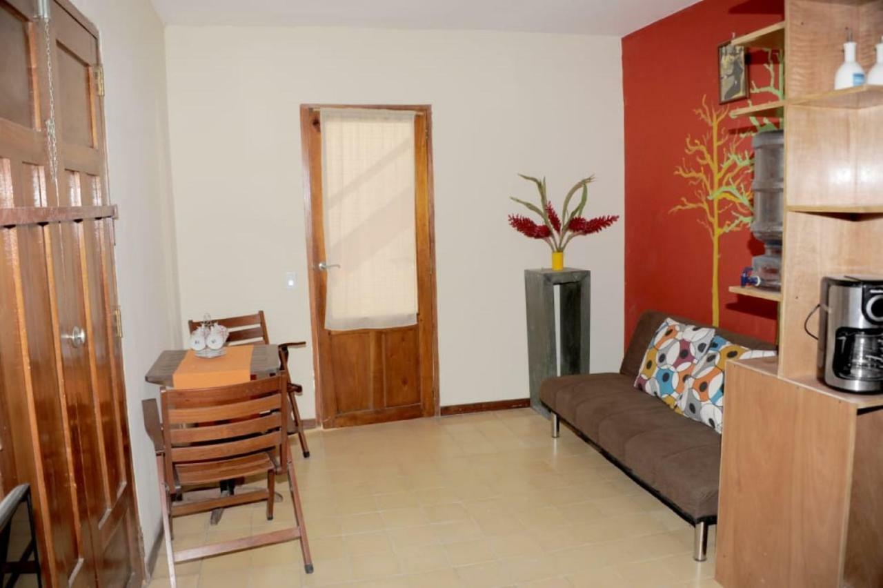 Apartamentos Casa Amarilla Granada Exteriér fotografie